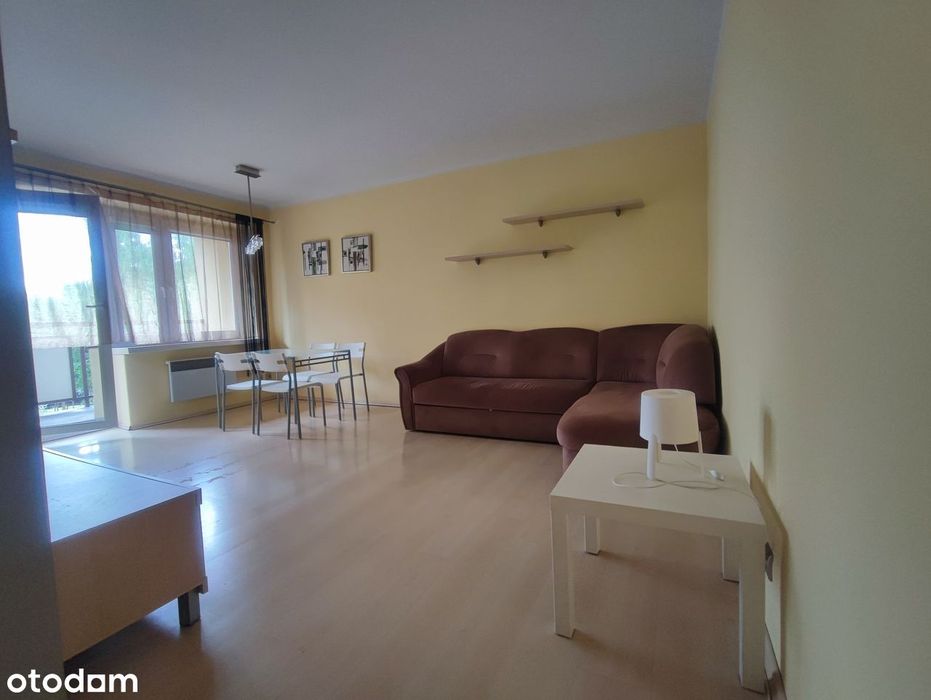 3-pokojowe mieszkanie na Stawkach, oddzielna kuchnia, balkon, 1 piętro