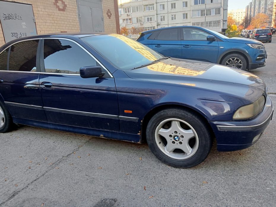 Продам свою БМВ 528і