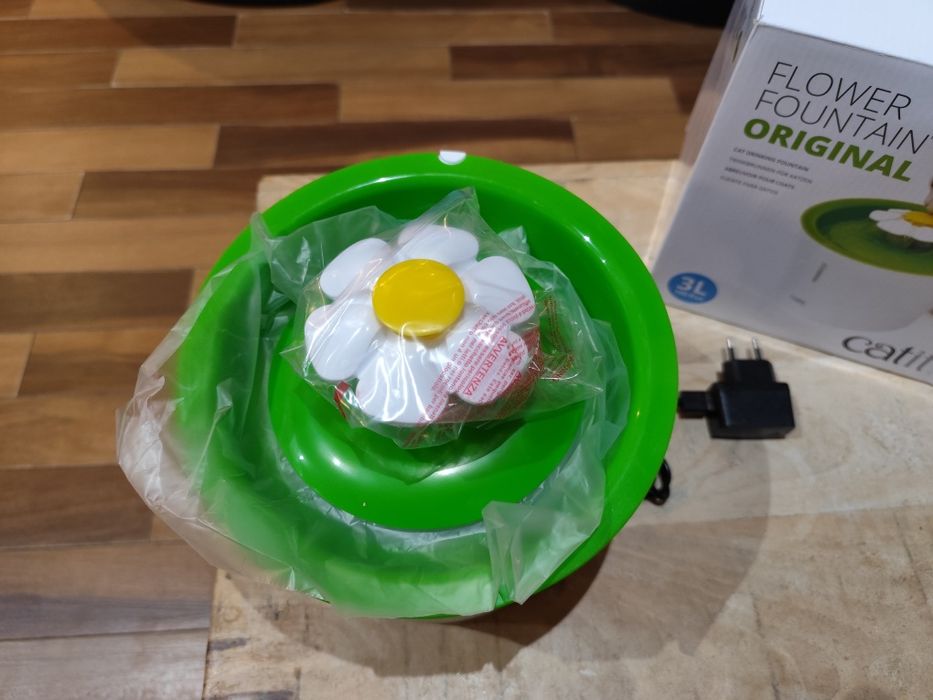 Catit fontanna do picia - poidło dla kota lub psa - 3L