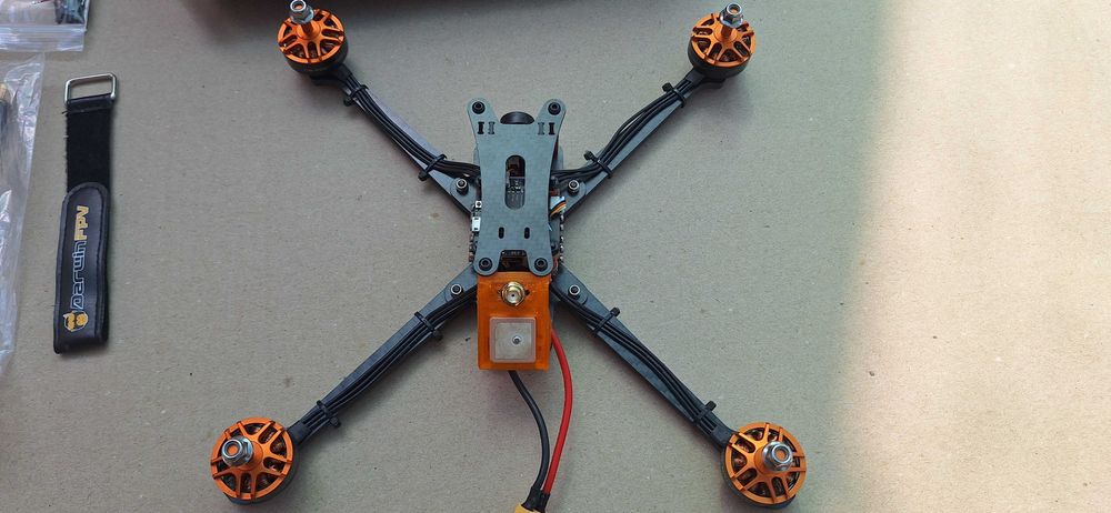 Гоночный FPV Дрон Darwin129 7-дюймовый с GPS+ Батарея