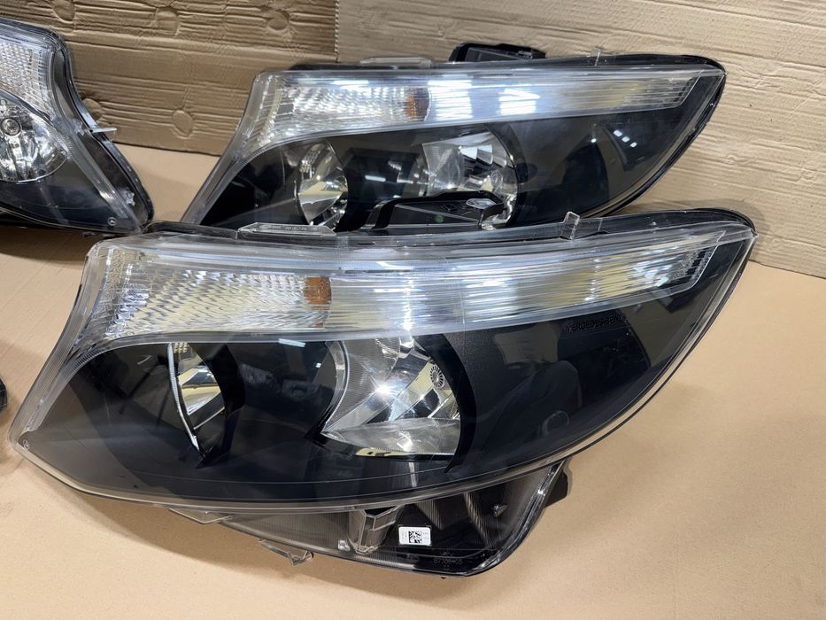 Фара на Mercedes-Benz VITO W447.  2015-2024р. в.