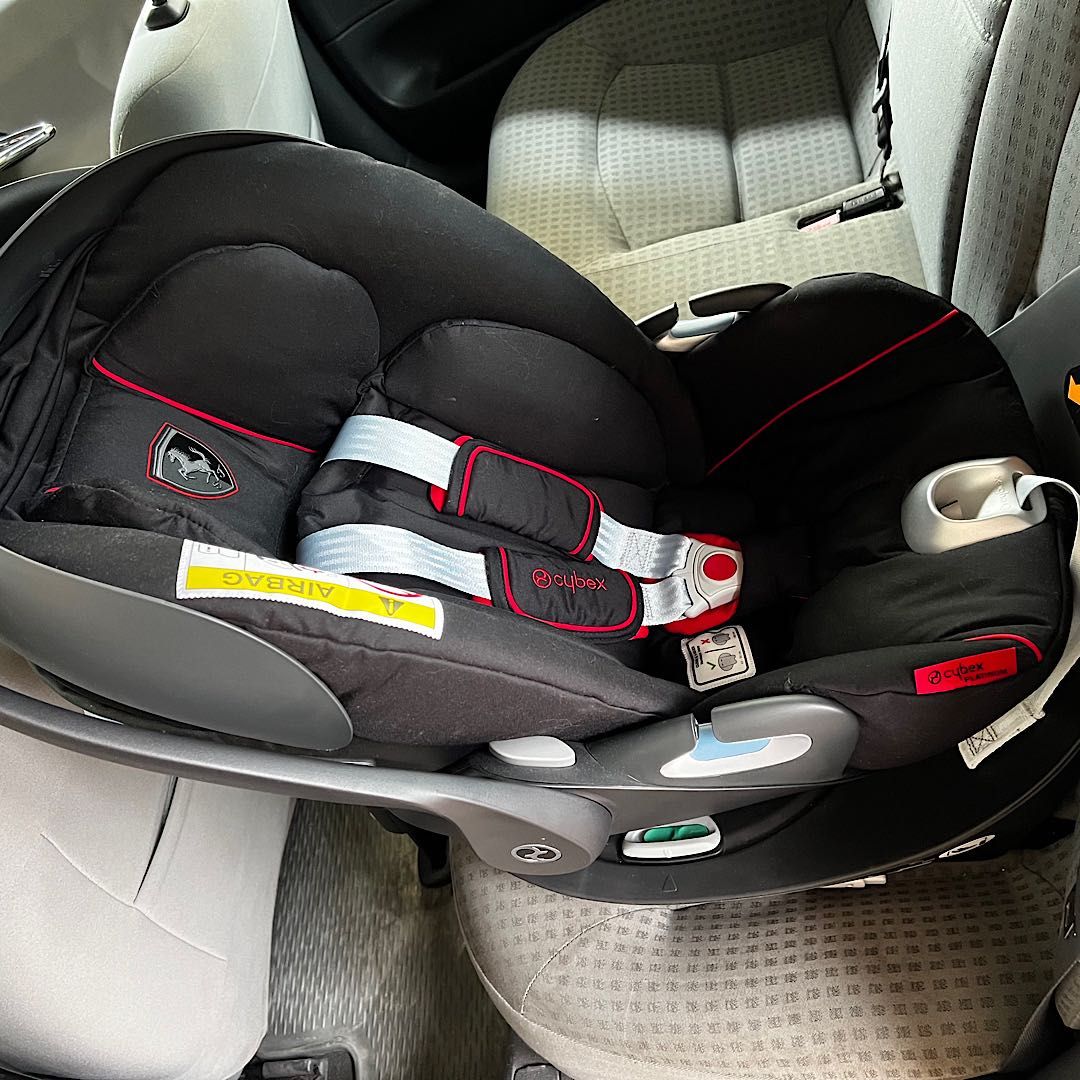 Fotelik samochodowy CYBEX (0-13kg) edycja  Ferrari plus baza Isofix