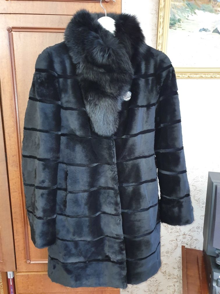 Шуба жіноча натуральна