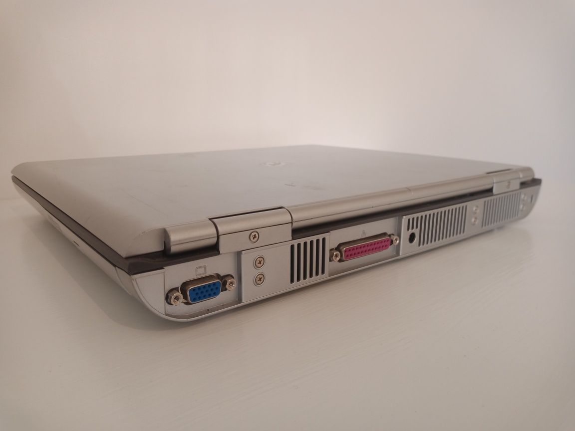 Portátil antigo Gateway 400SD4