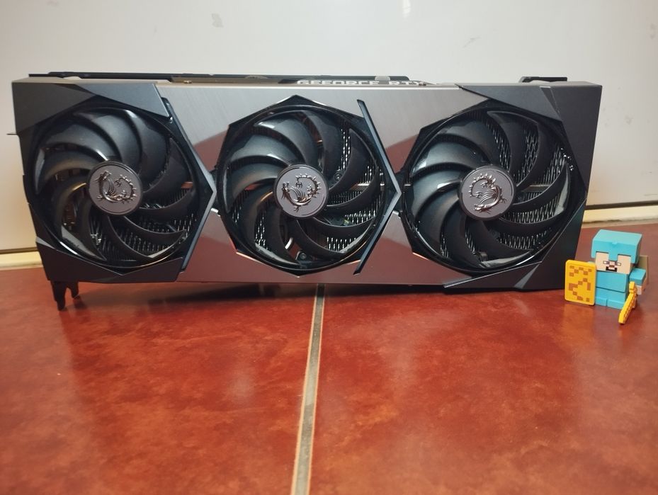 Ігрова відеокарта RTX 3080 msi supreme X