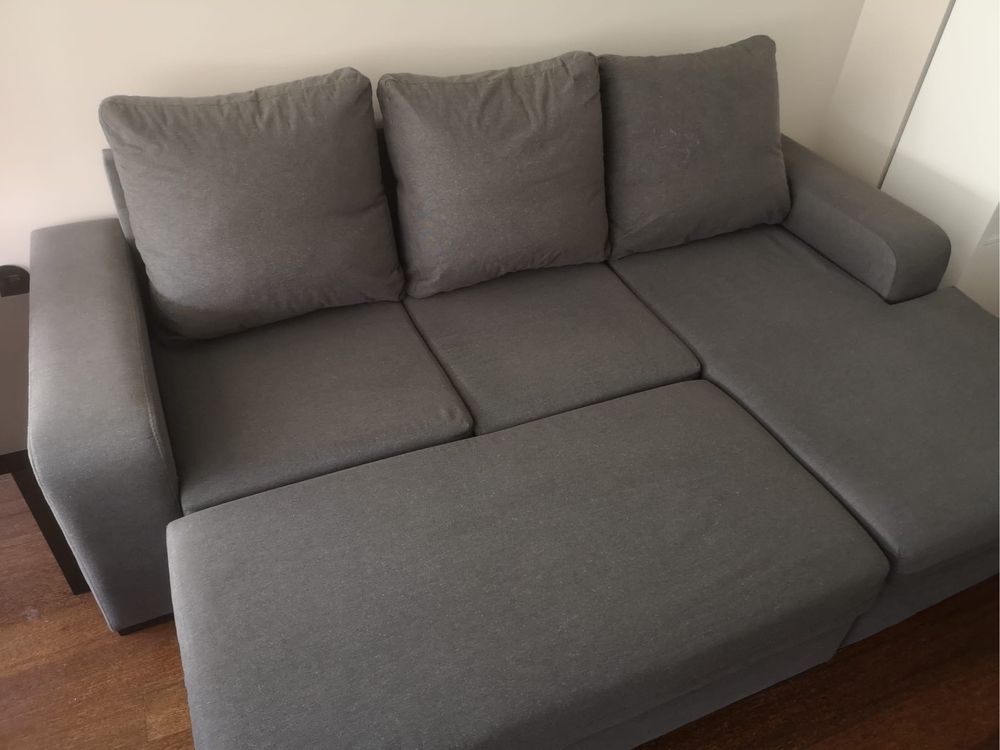 Sofa cinzento 220x150 com chaise long + puff com arrumação