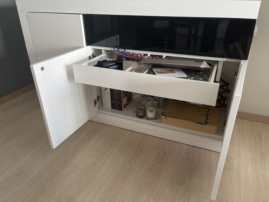 Vendo movel aparador