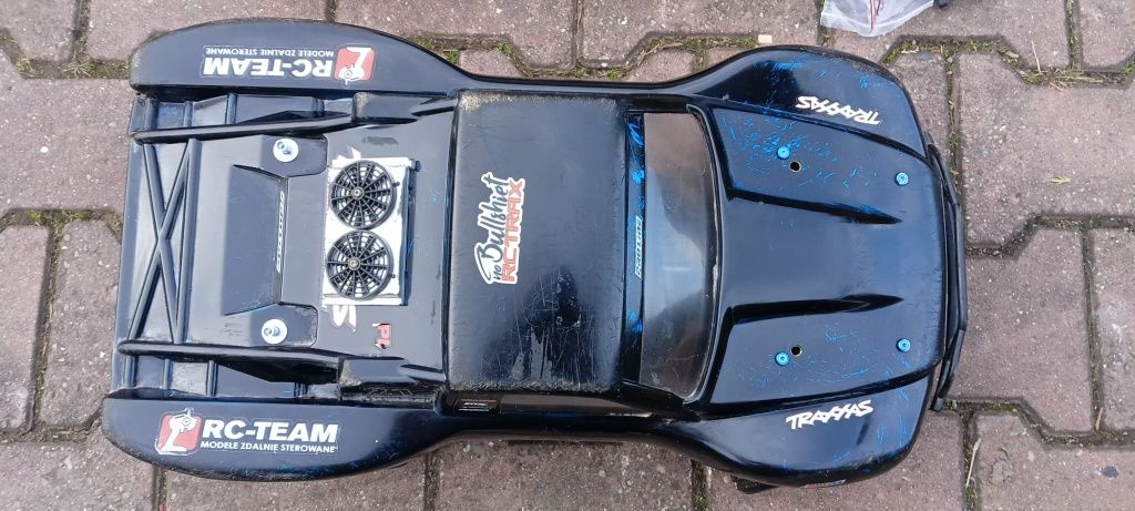 Auto RC traxxas slash