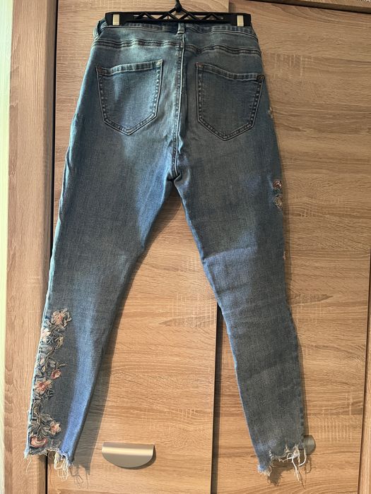 Dżinsy typu skinny ze streczem