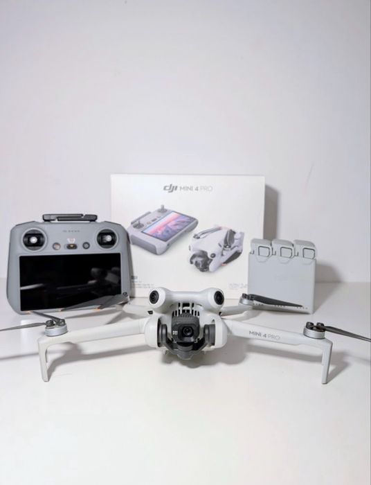 DJI mini 4 pro fly more combo