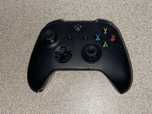 Pad kontroler bezprzewodowy Xbox One 1708 uszkodzony nietestowany