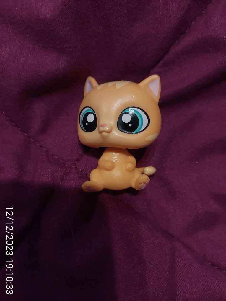 Kot Fuzzy figurka Littlest Pet Shop