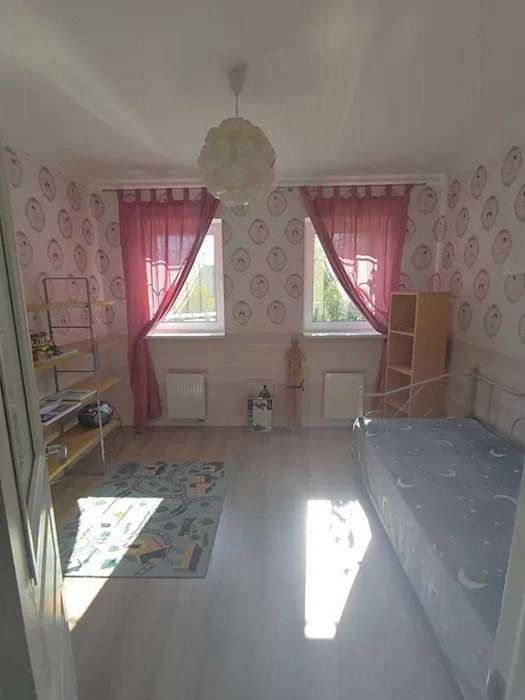 Продаж від власника. 2-поверховий дуплекс в с. Святопетрівське