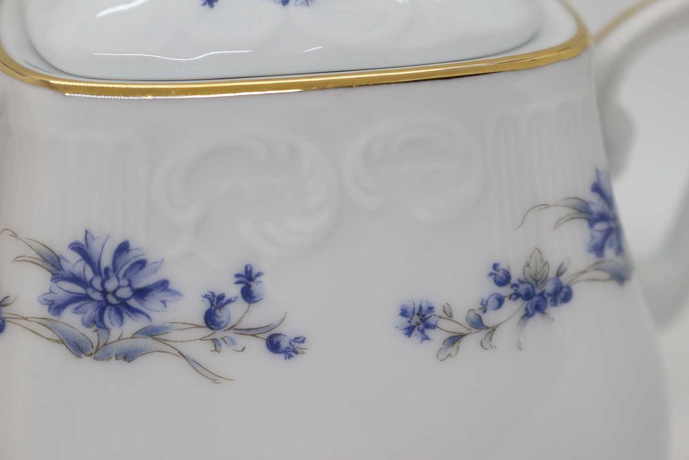 Açucareiro Moldado Flor Azul e Cinza Fio a Ouro Vista Alegre 1992