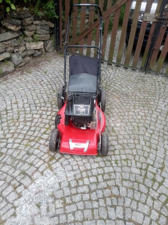 Kosiarka spalinowa z napędem briggs 5.5km
