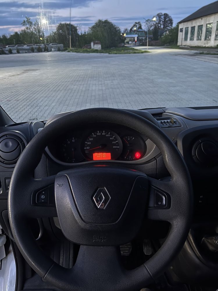 Продам Renault Master