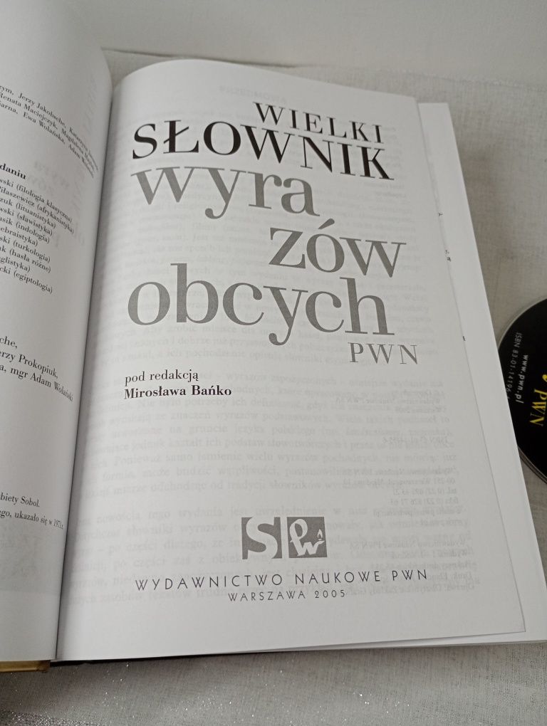 Wielki słownik wyrazów obcych. PWN. + CD