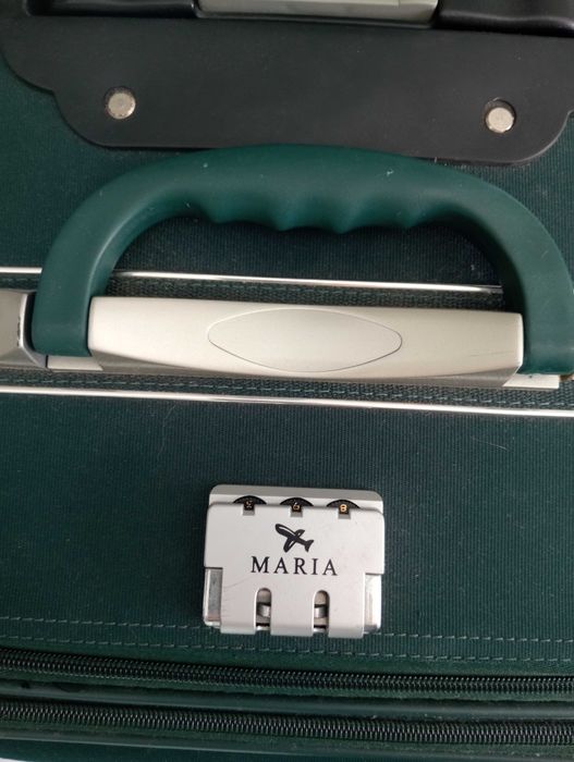 Vende se mala grande de viagem