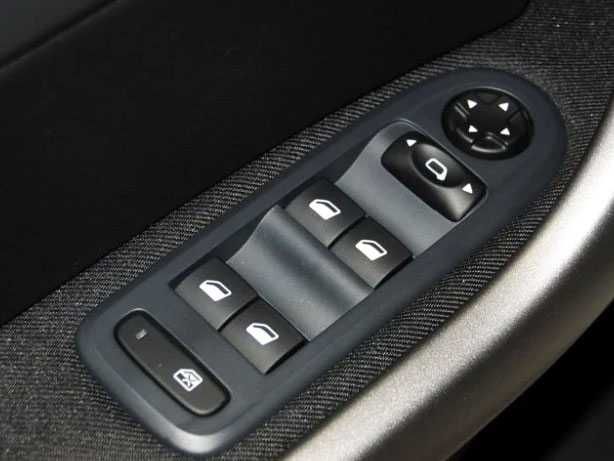 Comando Interruptor Botões Vidros Peugeot 208  (NOVO)