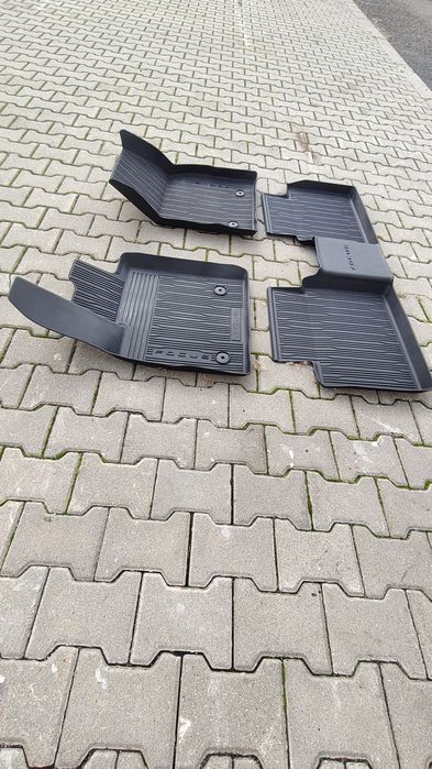 Dywaniki Ford Focus MK4