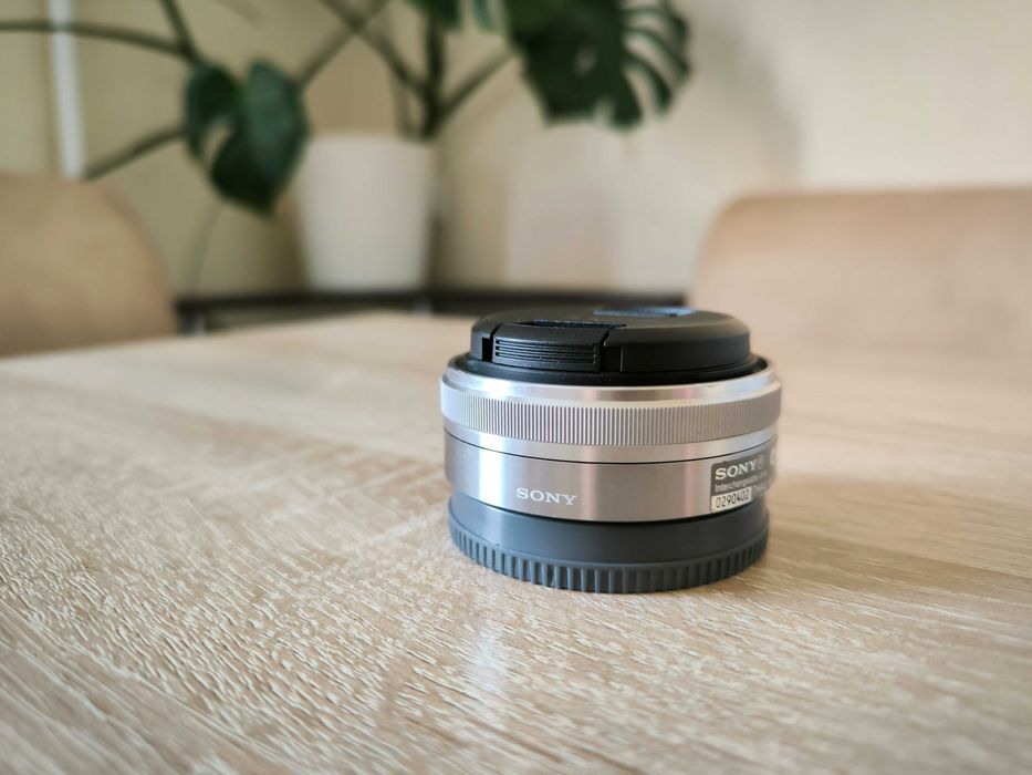 Sony 16 f/2.8 ! Блинчик ! Идеальное состояние ! Байонет Е (NEX, Alpha)