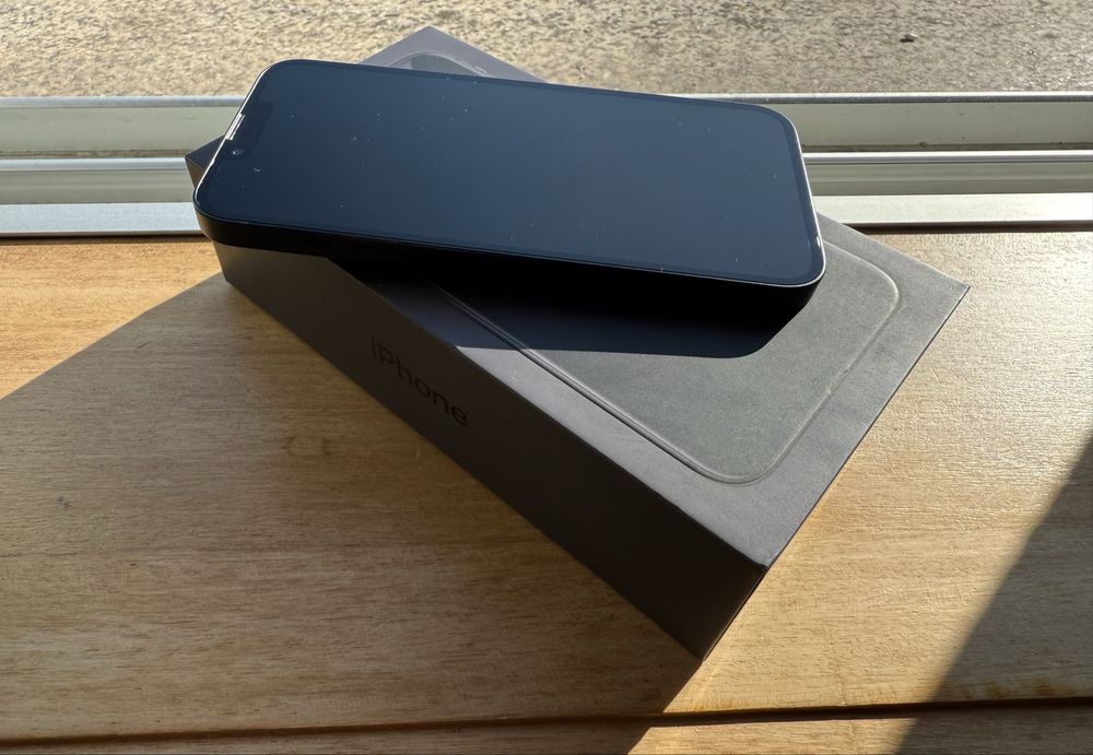 iPhone 14 | 128GB | Preto | Bateria a 87% | COMO NOVO