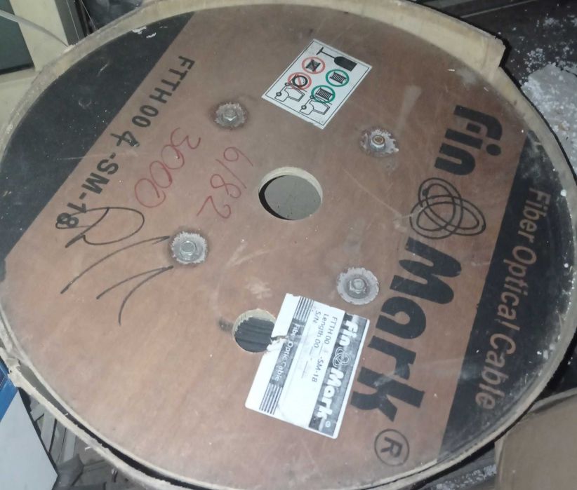 Оптичний кабель FTTH004-SM-18 3000м.