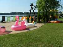 MAZURY APARTAMENT 50m2 nad jeziorem własna plaża kajaki łódka rower