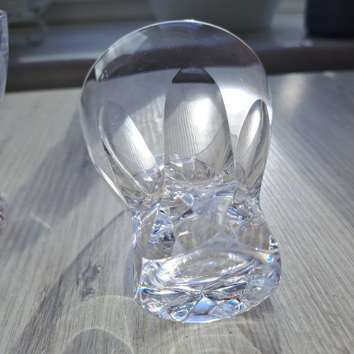 Kryształowe kieliszki Prisma.