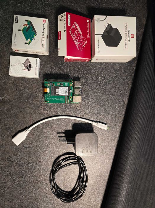 Raspberry Pi 5 8 GB + M.2 HAT + SSD 512 GB