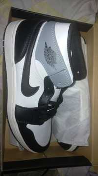 Sapatilhas Air Jordan Grey