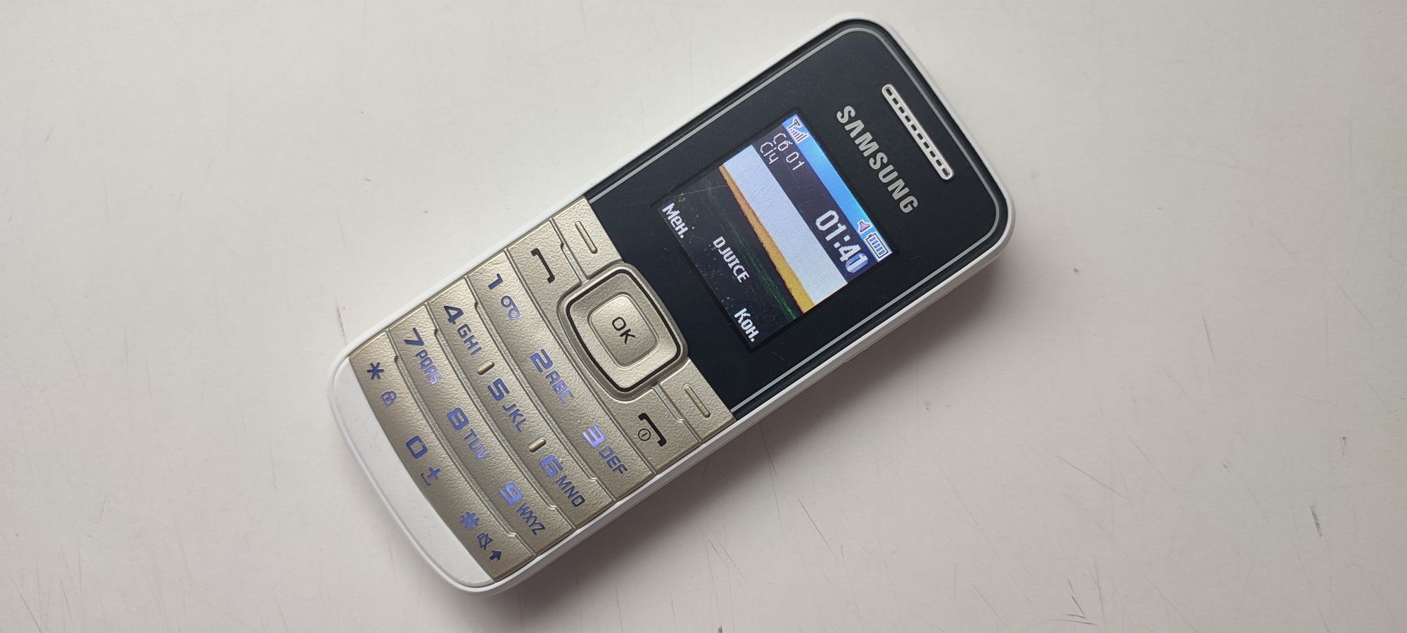 Продам Samsung e1050