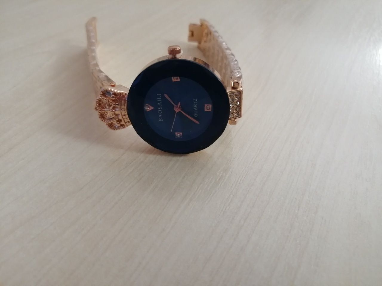 Женские часы наручные Baosaili