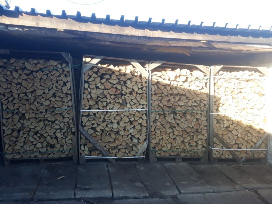 Drewno kominkowe suche buk, suszone w suszarni