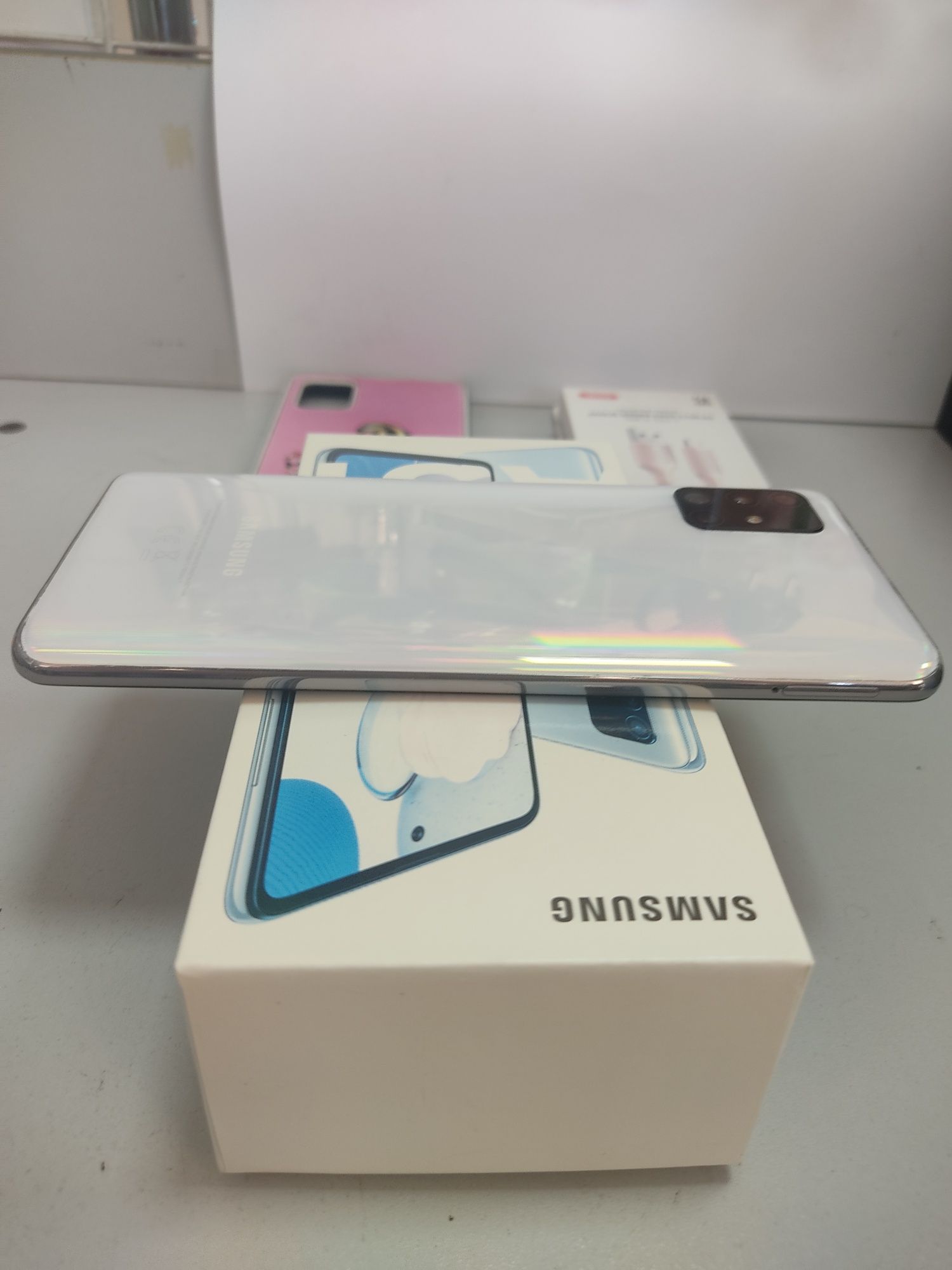 Samsung A51 6/128 gb