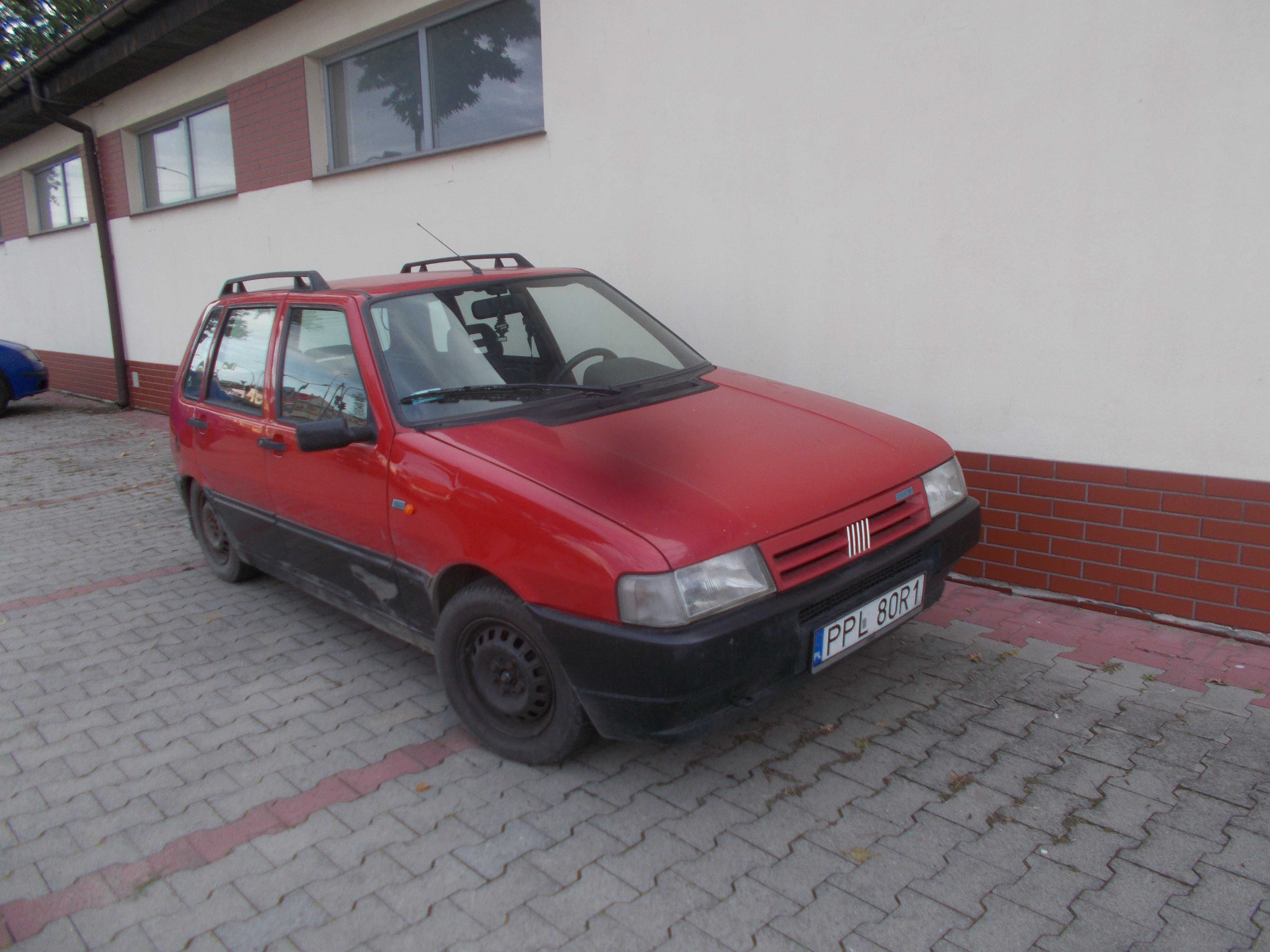 Fiat Uno Na Częsci 1,4 benzyna 70 Konny 5 Drzwiowy Czerwony