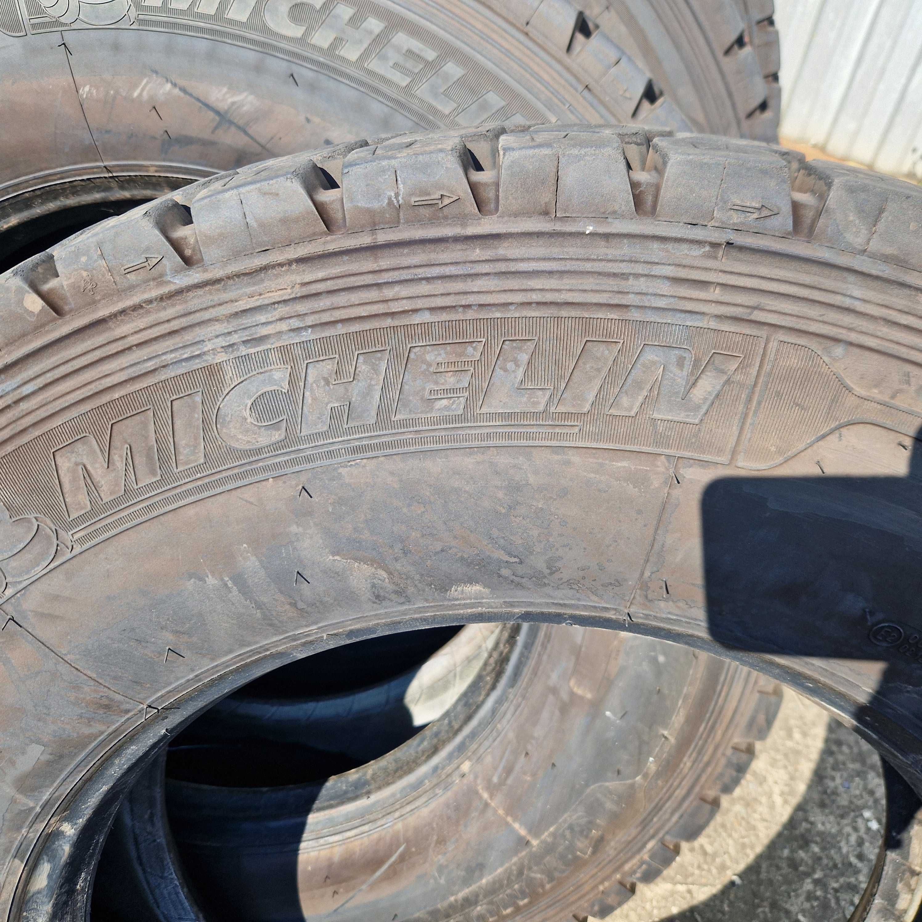 Грузові, вантажні шини 275 80 R22,5 Michelin (Мішелін) 6шт.