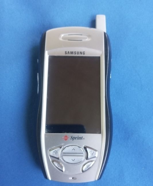 Продам колекційний телефон samsung sprint цілий пакет -50+-