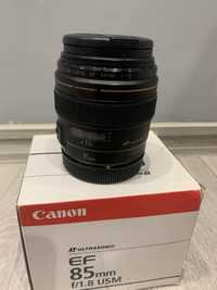 Обьектив Canon 85 мм 1.8