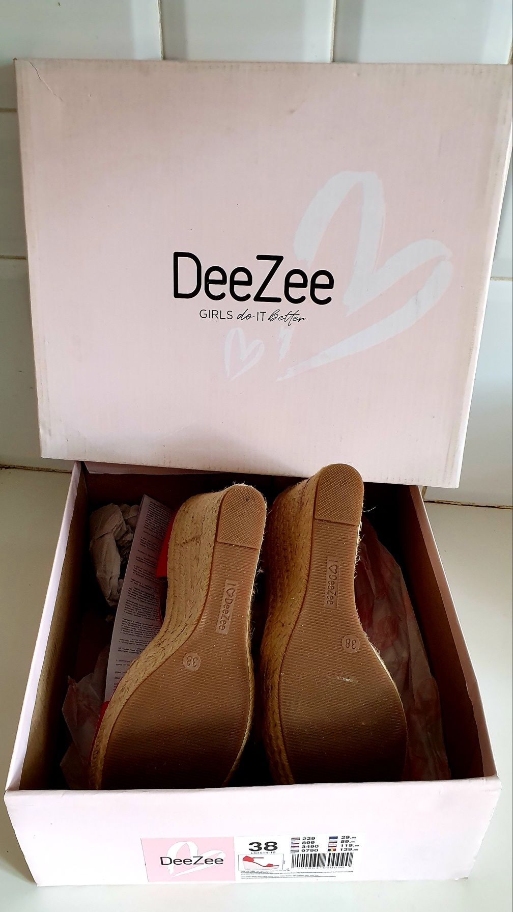 DEEZEE roz. 38 stan idealny ubrane 1 raz espadryle