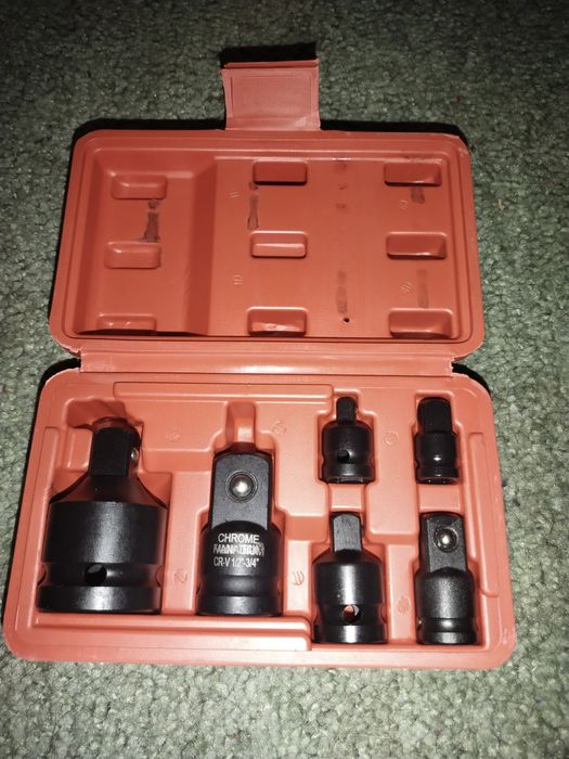 Переходники для головок в пластиковом боксе