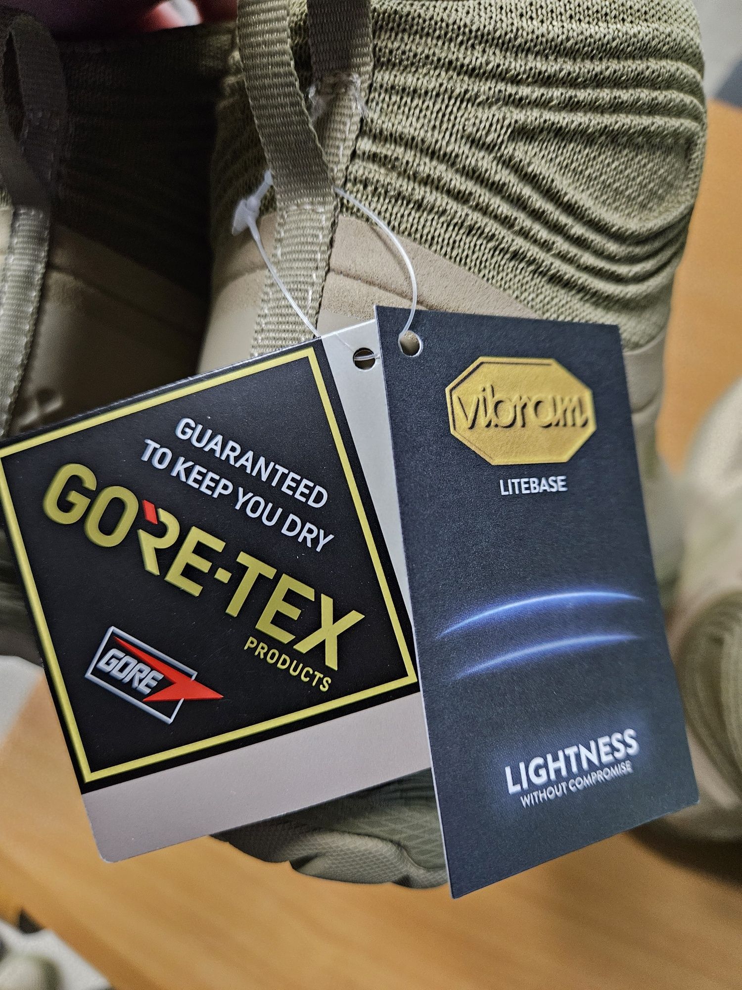 Тактичні берці Vasque Breeze LT gore tex