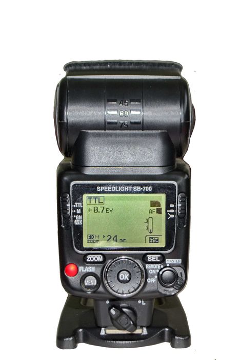 Фотоспалах NIKON SB-700