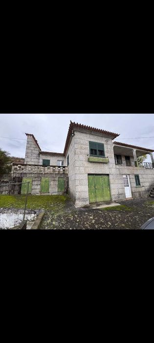 Casa em pedra para restauro