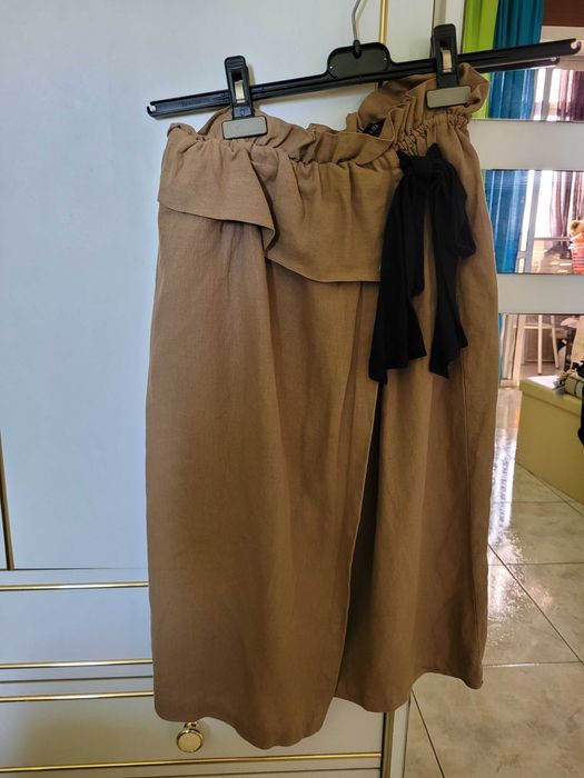 Saia midi de linho