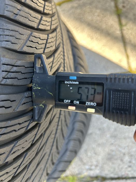 109 Opony Zimowe Michelin 245/45/19 Bardzo Ładne