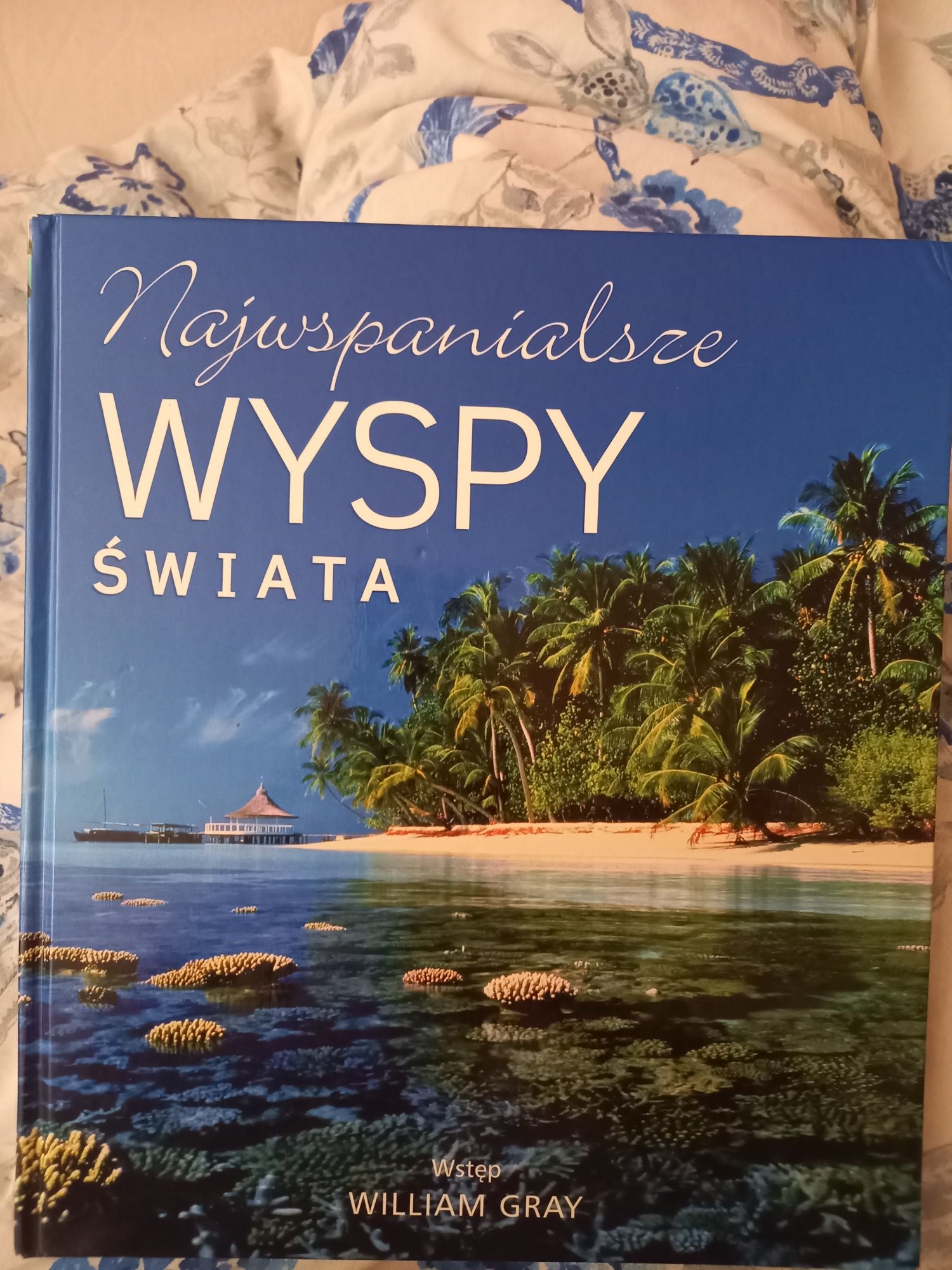 Sprzedam piękny album o wyspach świata