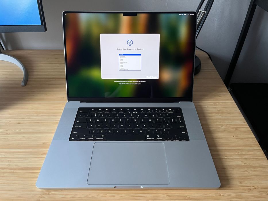 MacBook Pro 16" M3 Pro | 18GB RAM | 1TB SSD | Stan idealny