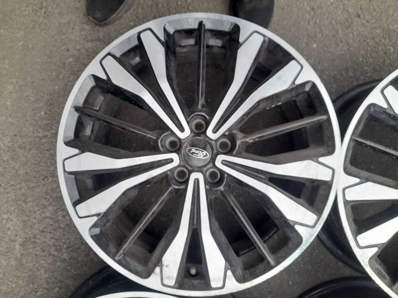 Диск колесный литой комплект R19 7.5J FORD Kuga 2455001