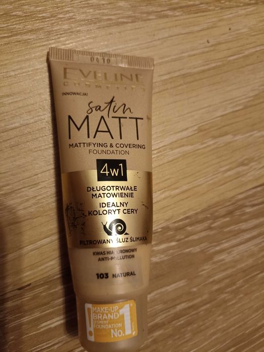 Podkład Eveline Satin Matt